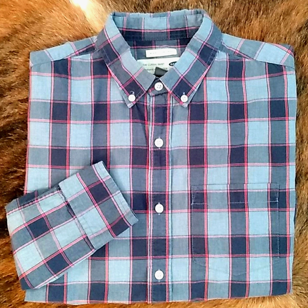 Old Navy Plaid Long Sleeve Button Up Shirt